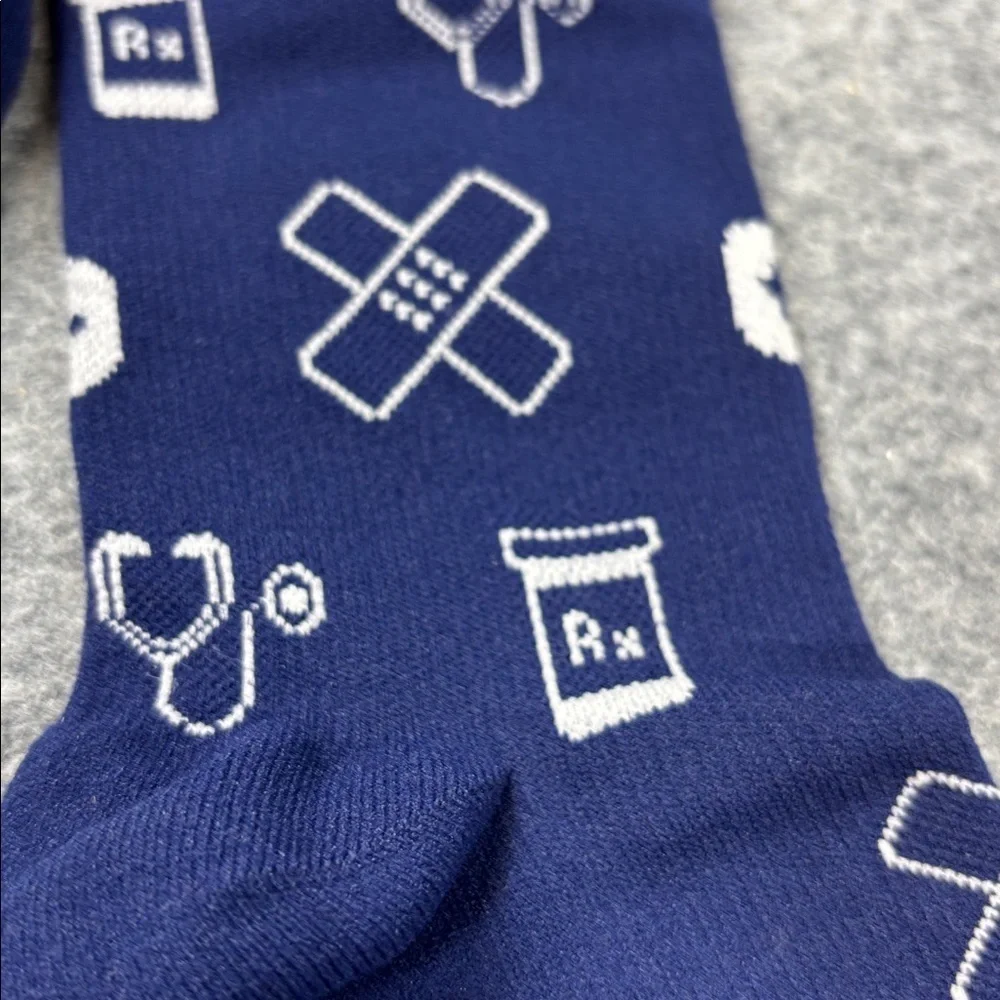 FIGS 100% Awesome compression blue white medical series  Patterned socks S